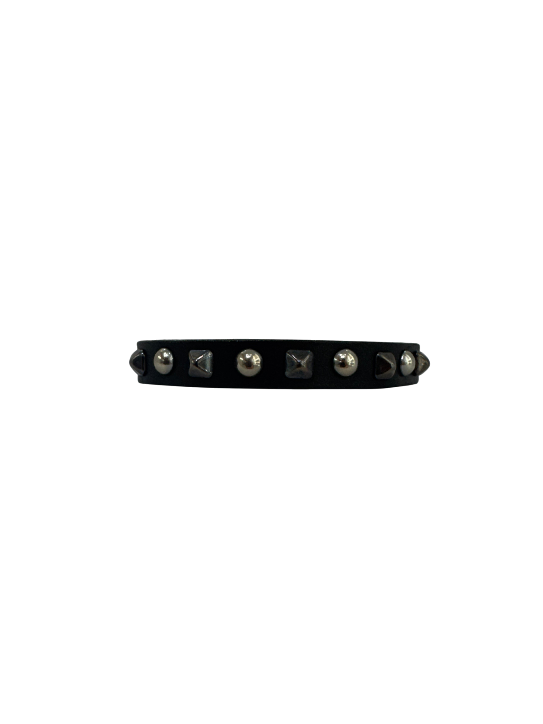HTC PREMIUM SLIM BLACK STUDDED BRACELET
