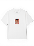 Une chemise à rayures. RUE Freak White t-shirt